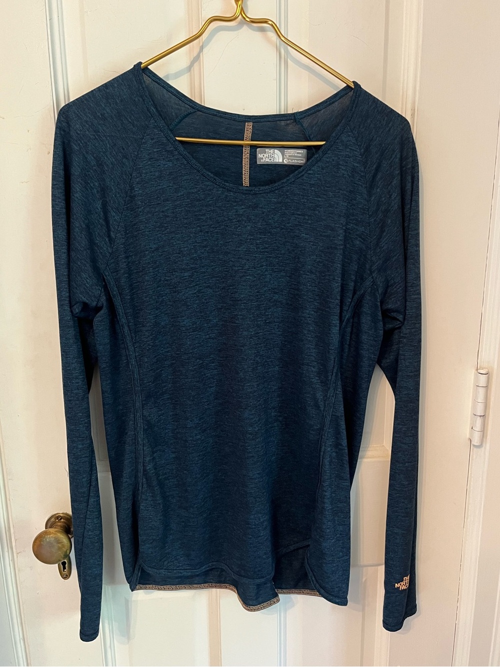 The North Face FlashDry Long Sleeve Top Womens Large Navy Heather Raglan